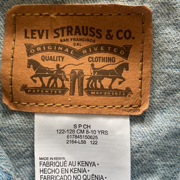 Levi’s Denim Jean Jacket - Picture 3 of 6